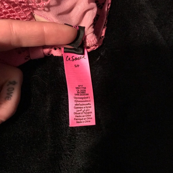 Pink lace bralette - Picture 2 of 2